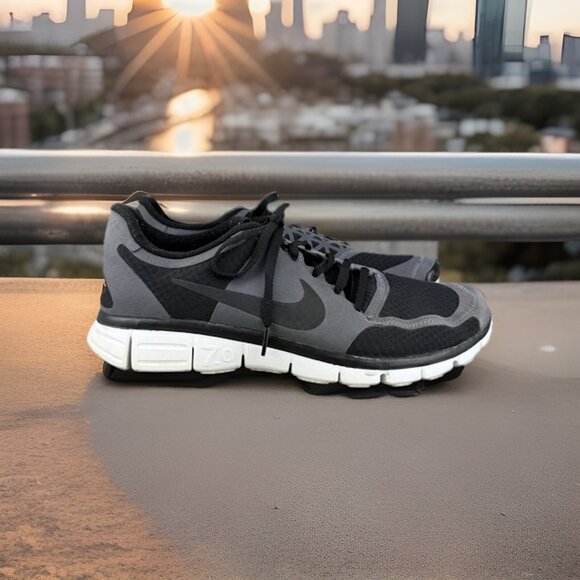 ✅Nike Free 7.0 Sneakers Mens 10 Black Grey Road Running Athletic Shoe 396046-005 - Picture 1 of 10
